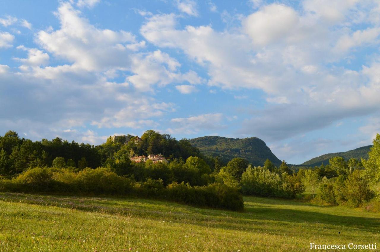 קיוזי דלה ורנה Agriturismo Vezzano מראה חיצוני תמונה