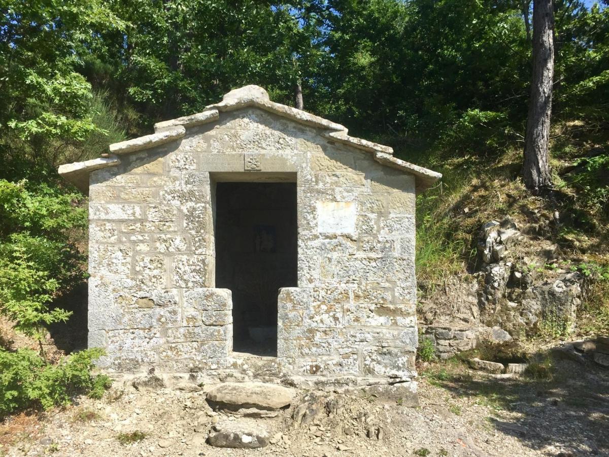 קיוזי דלה ורנה Agriturismo Vezzano מראה חיצוני תמונה