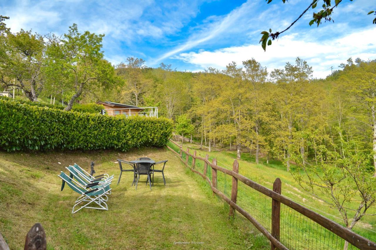 קיוזי דלה ורנה Agriturismo Vezzano מראה חיצוני תמונה