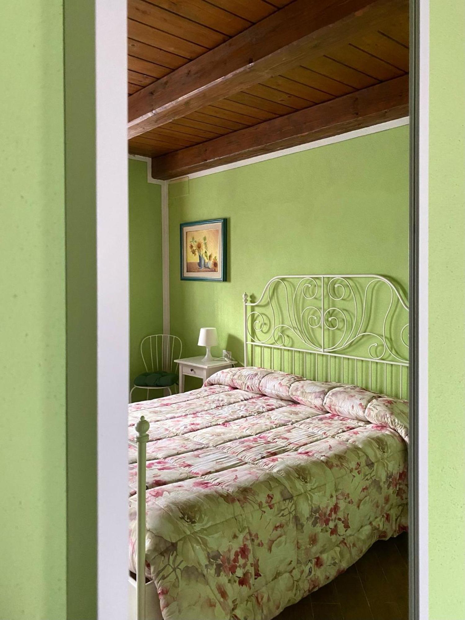 קיוזי דלה ורנה Agriturismo Vezzano מראה חיצוני תמונה